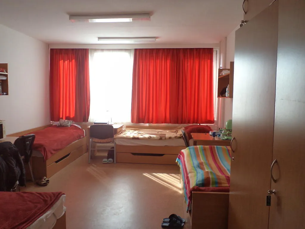 Almagyardombi Kollegium Hostel Eger Magyarország