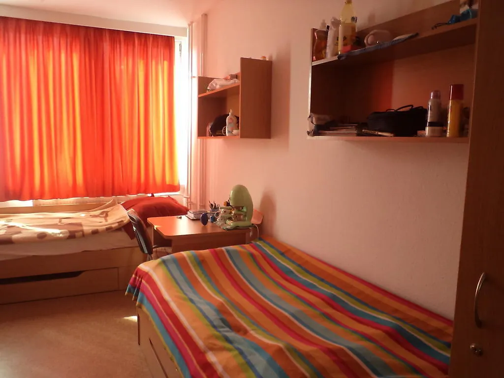 Almagyardombi Kollegium Hostel Eger