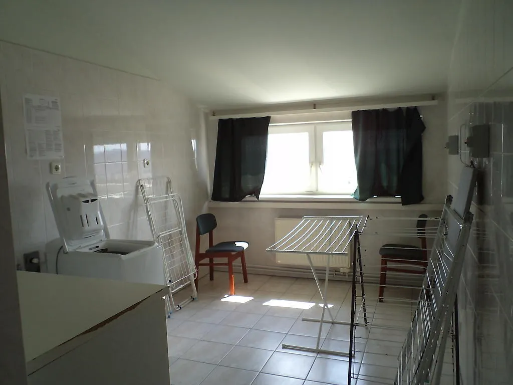 Almagyardombi Kollegium Hostel Eger